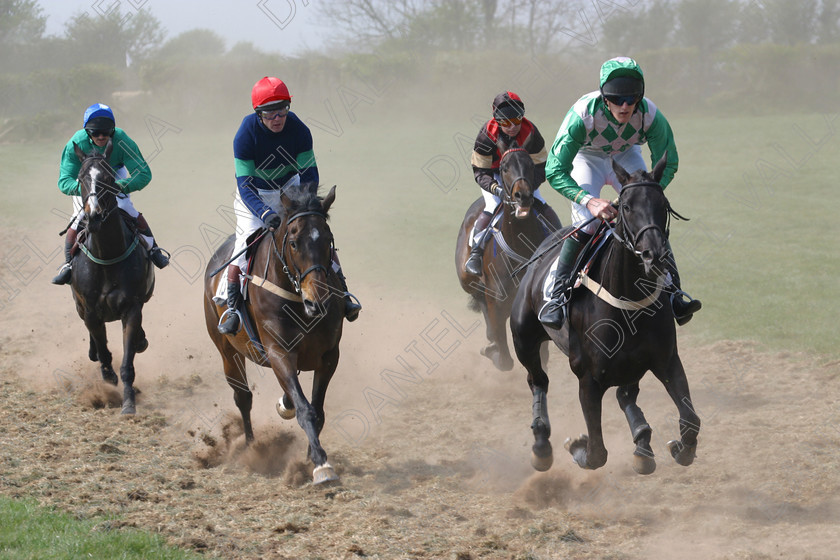 Horse Race 31893 
 Horse racing Point to Point. 
 Keywords: point to horse racing race bet winning win sports