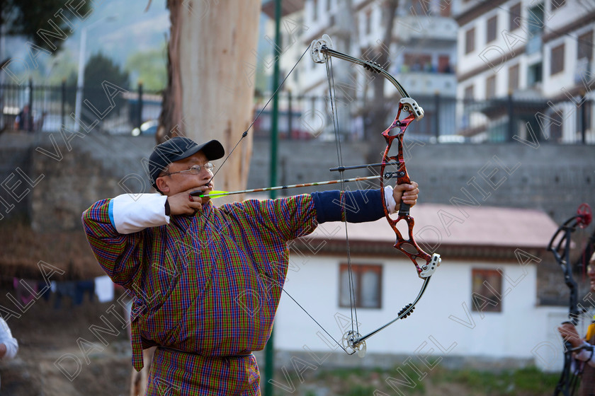 90799 Bhutan-Archery 
 Archers practising archery, 
 Keywords: bow arrow national sports target competition Bhutan