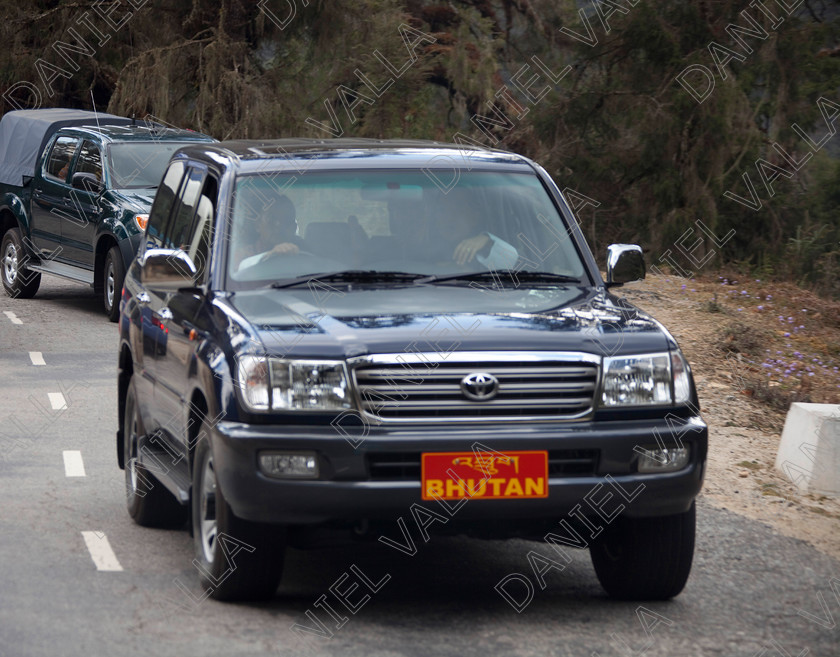 91463 Bhutan-King 
 King of Bhutan in his Toyota motorcar 
 Keywords: King of Bhutan bhutanese royal car driving private number plate, Bhutan