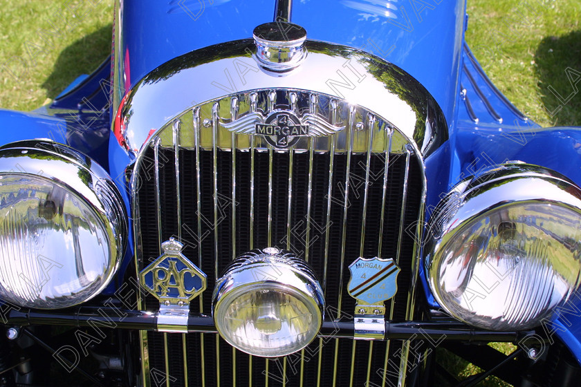 Car Badge4363 
 Vintage car Morgan front grille 
 Keywords: sport car racing vintage classic show automobile