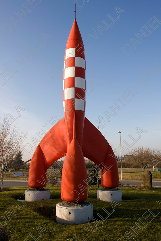 90224 Tintin 
 Red Rocket from Tintin cartoon 
 Keywords: Tintin moon rocket herge lune cartoon