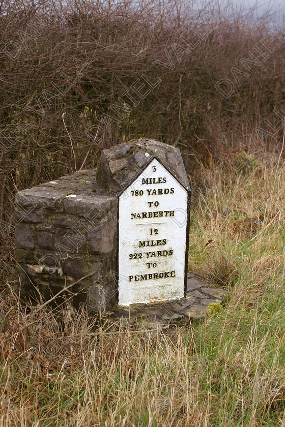 Milestone 39594 
 Milestone in Wales 
 Keywords: Milestone mile stone landmark road